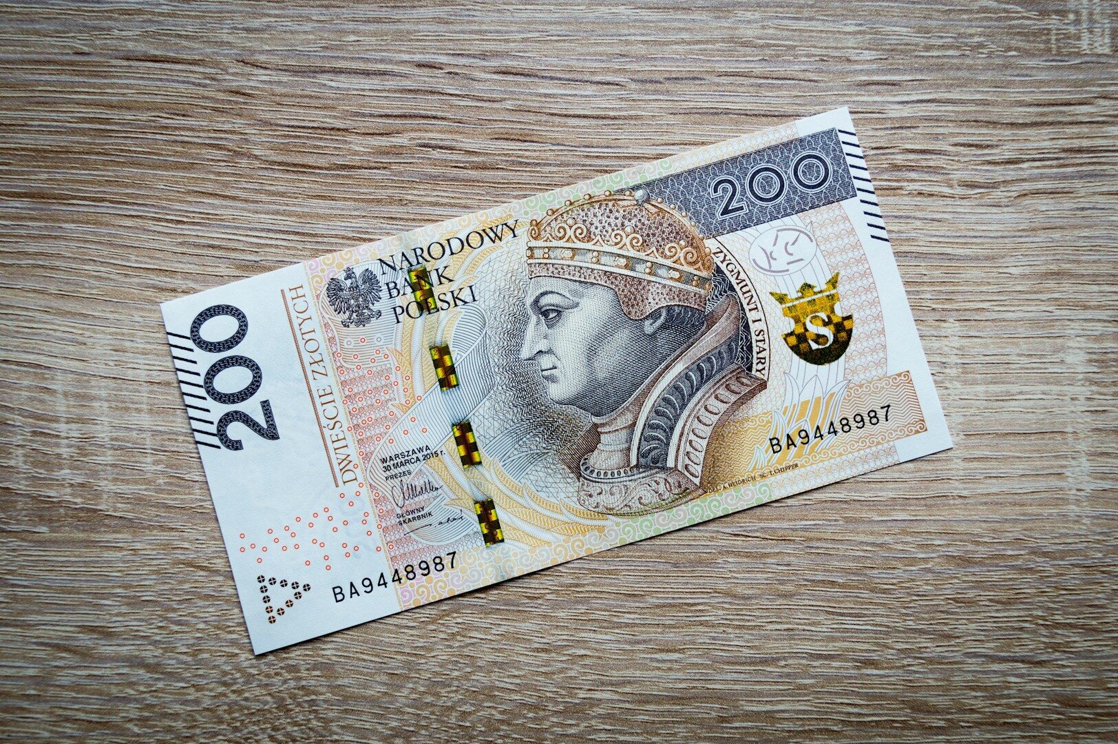Der nationale Durchschnitt liegt bei knapp 9.000 Zloty. Aber die meisten Polen verdienen weit weniger. Die Realität ist einfach nicht so, wie sie scheint.
